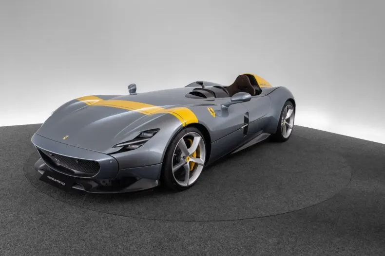 Ferrari Monza din 2022 cu 2.100 km - oferta FER150115 - foto 6