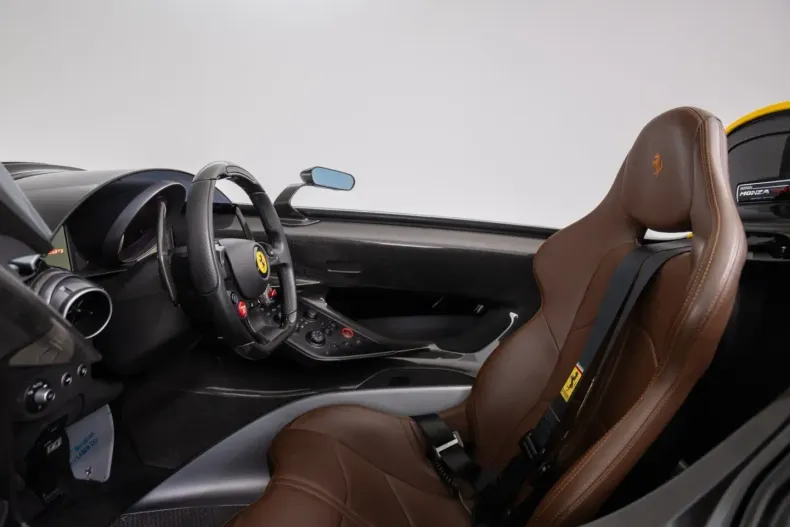 Ferrari Monza din 2022 cu 2.100 km - oferta FER150115 - foto 14