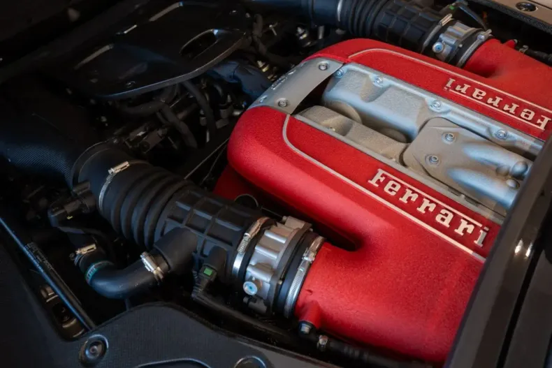 Ferrari Monza din 2022 cu 2.100 km - oferta FER150115 - foto 36