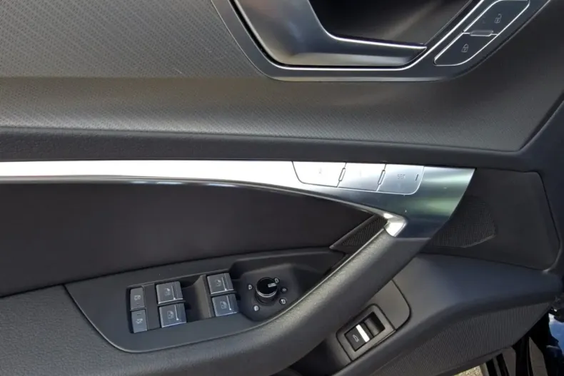 Audi A6 din 2022 cu 81.669 km - oferta AUD150117 - foto 13