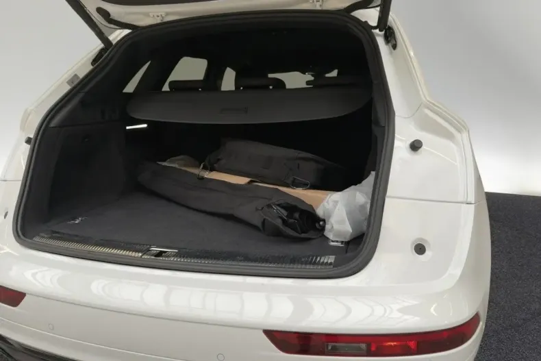 Audi Q5 din 2022 cu 87.549 km - oferta AUD150132 - foto 6