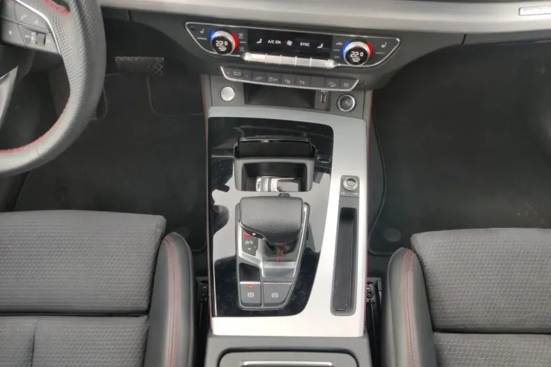 Audi Q5 din 2022 cu 70.650 km - oferta AUD150133 - foto 10