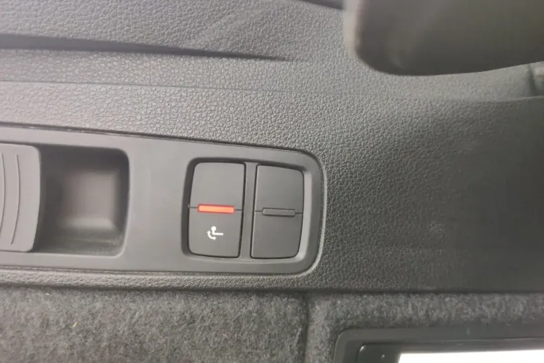 Audi Q5 din 2022 cu 70.650 km - oferta AUD150133 - foto 17