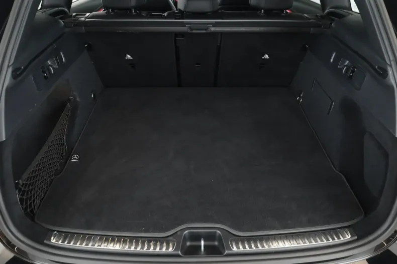 Mercedes-Benz GLC 300 din 2023 cu 38.700 km - oferta MER150136 - foto 6