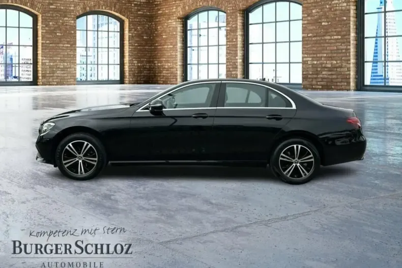 Mercedes-Benz E 220 din 2022 cu 50.929 km - oferta MER150137 - foto 8