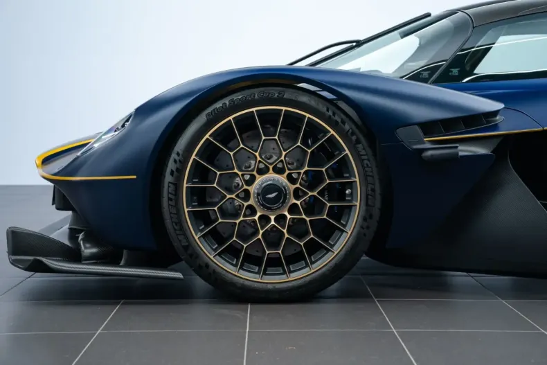 Aston Martin Valkyrie din 2023 cu 1.410 km - oferta AST150138 - foto 5