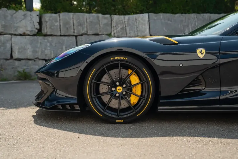 Ferrari 812 din 2022 cu 2.000 km - oferta FER150154 - foto 12