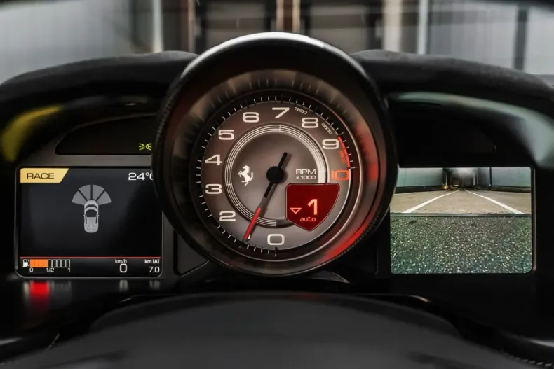 Ferrari 812 din 2022 cu 12.259 km - oferta FER150157 - foto 7