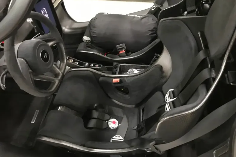 McLaren Senna din 2020 cu 18.500 km - oferta MCL150160 - foto 2