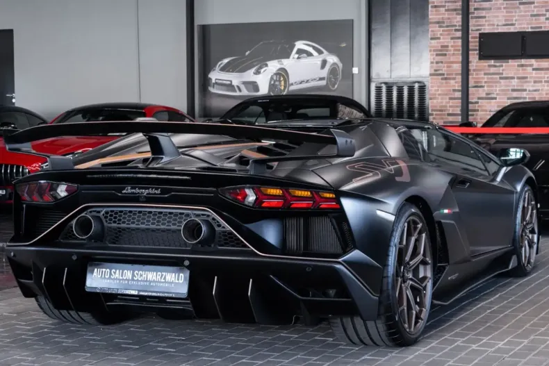 Lamborghini Aventador din 2021 cu 1.388 km - oferta LAM150163 - foto 5