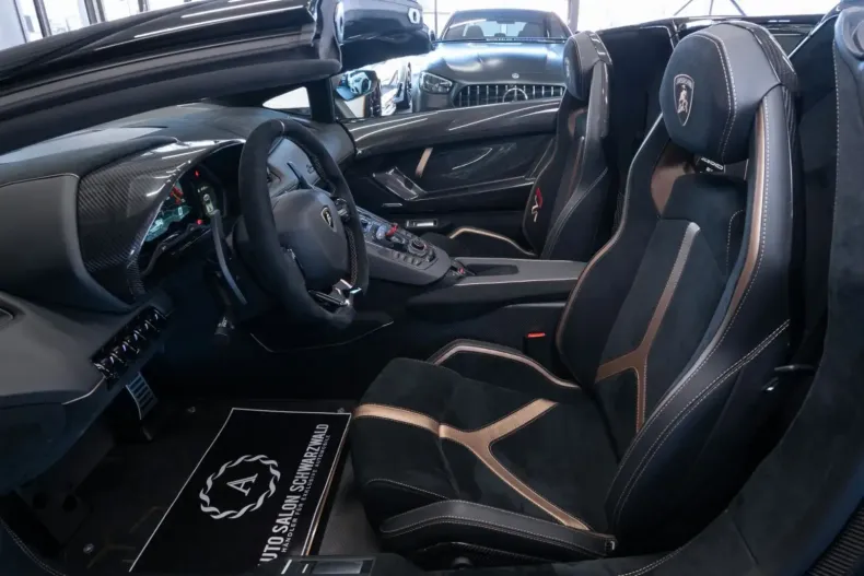 Lamborghini Aventador din 2021 cu 1.388 km - oferta LAM150163 - foto 11