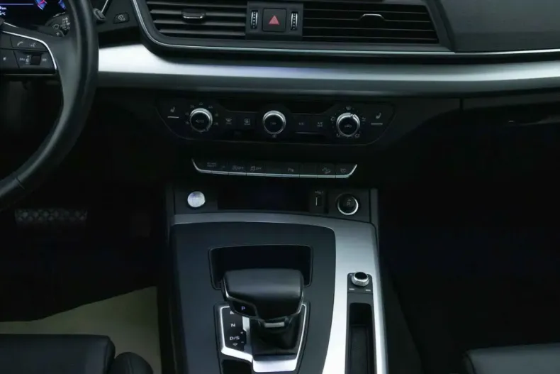 Audi Q5 din 2022 cu 70.993 km - oferta AUD150185 - foto 13