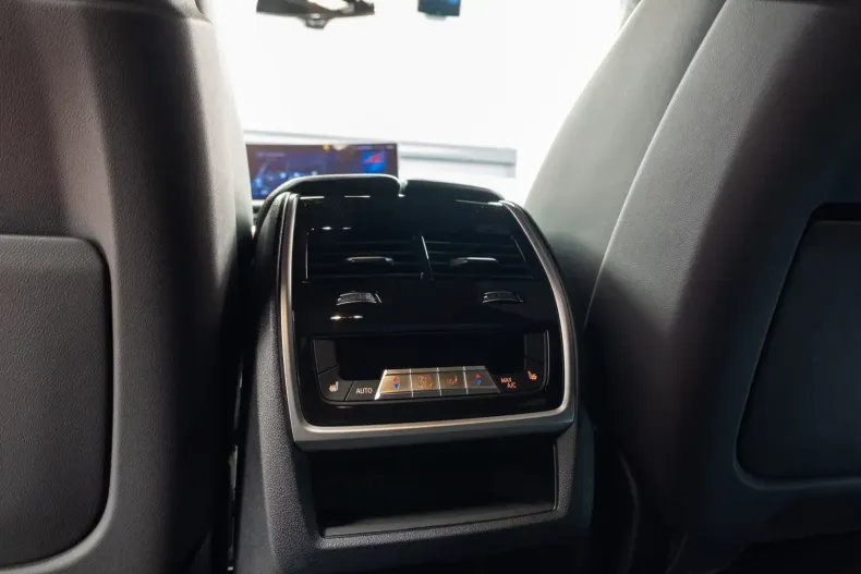 BMW XM din 2023 cu 42.000 km - oferta BMW150225 - foto 33