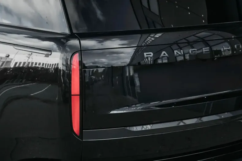 Land Rover Range Rover din 2024 cu 16.500 km - oferta LAN150239 - foto 8