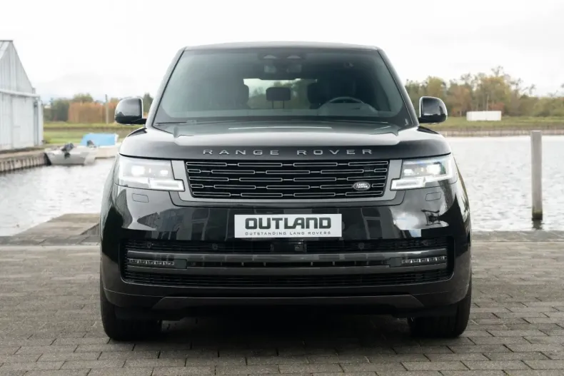 Land Rover Range Rover din 2025 cu 24.200 km - oferta LAN150241 - foto 1