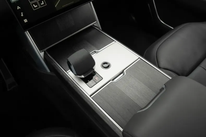 Land Rover Range Rover din 2025 cu 24.200 km - oferta LAN150241 - foto 20