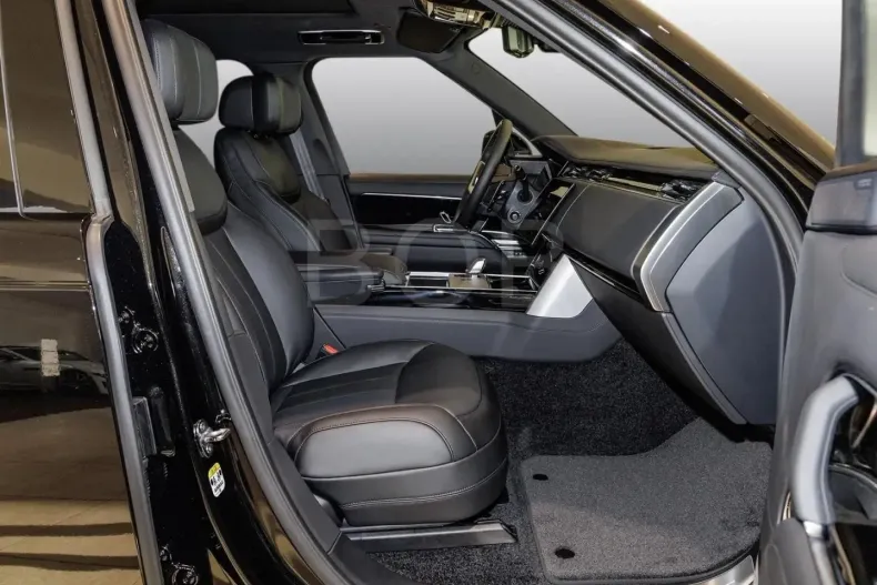 Land Rover Range Rover din 2025 cu 9.950 km - oferta LAN150243 - foto 3