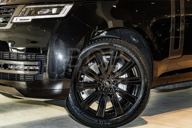 Land Rover Range Rover din 2025 cu 9.950 km - oferta LAN150243 - foto 9