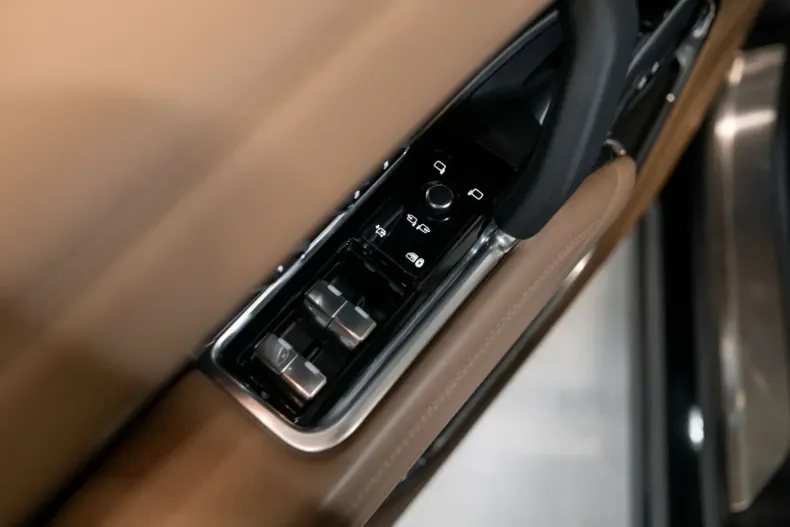 Land Rover Range Rover din 2024 cu 21.287 km - oferta LAN150245 - foto 28