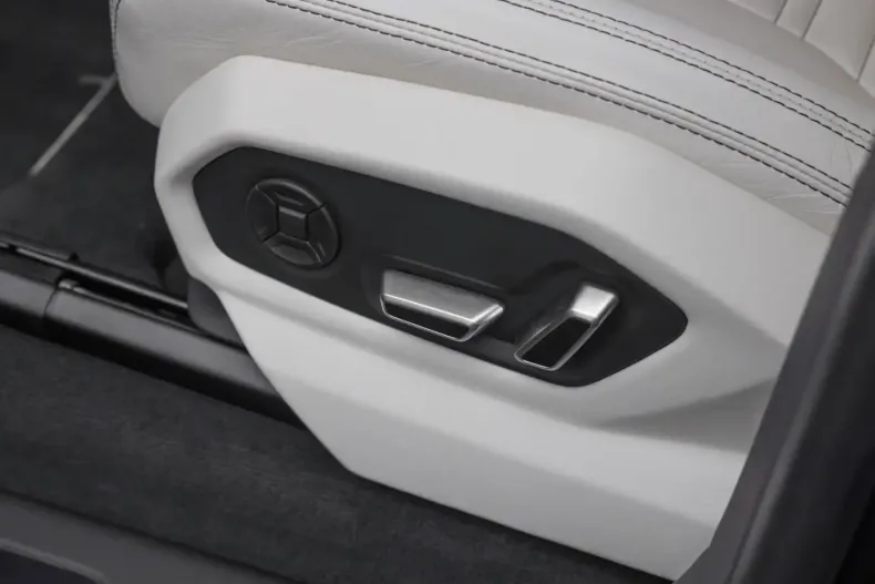 Lamborghini Urus din 2025 cu 7.100 km - oferta LAM150248 - foto 20