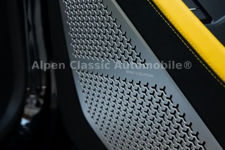 Lamborghini Urus din 2025 cu 3.950 km - oferta LAM150252 - foto 9