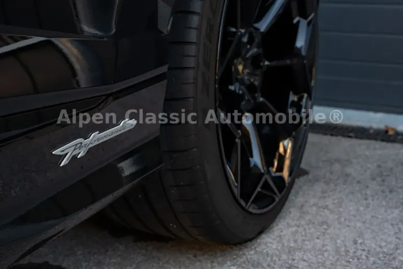 Lamborghini Urus din 2025 cu 3.950 km - oferta LAM150252 - foto 14