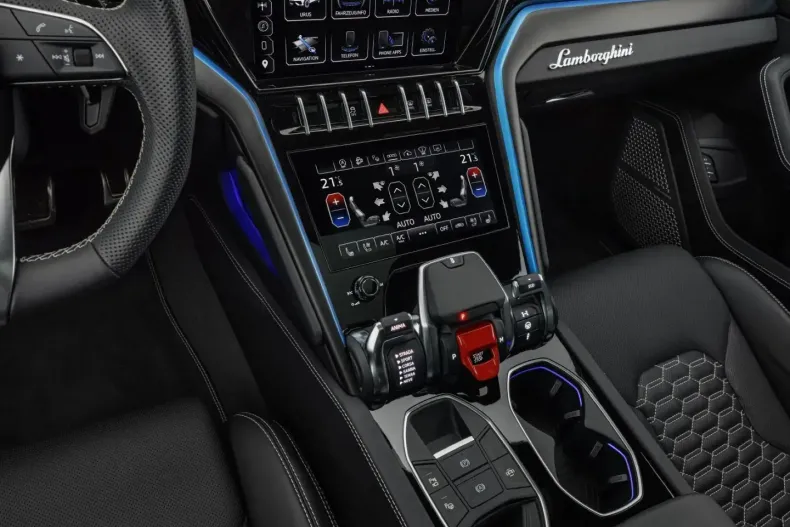 Lamborghini Urus din 2024 cu 6.450 km - oferta LAM150254 - foto 11