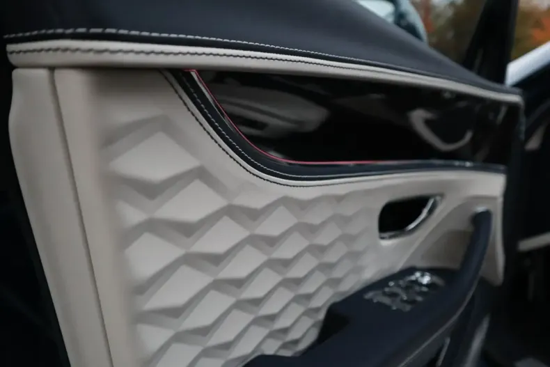 Bentley Flying Spur din 2024 cu 2.190 km - oferta BEN150265 - foto 13