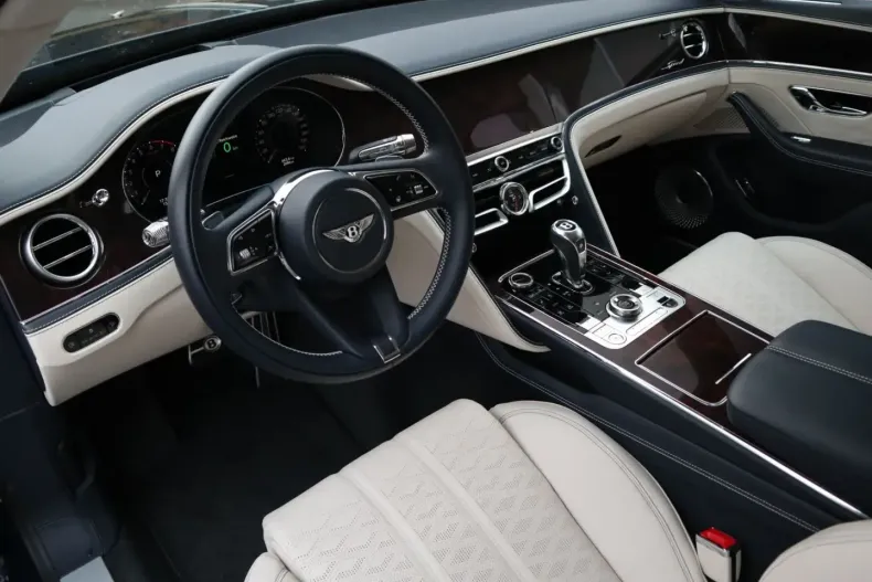 Bentley Flying Spur din 2024 cu 2.190 km - oferta BEN150265 - foto 14