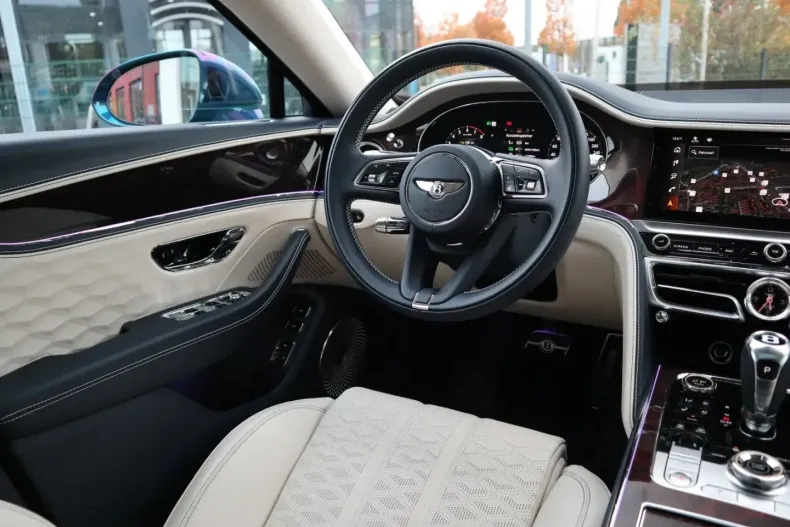 Bentley Flying Spur din 2024 cu 2.190 km - oferta BEN150265 - foto 24