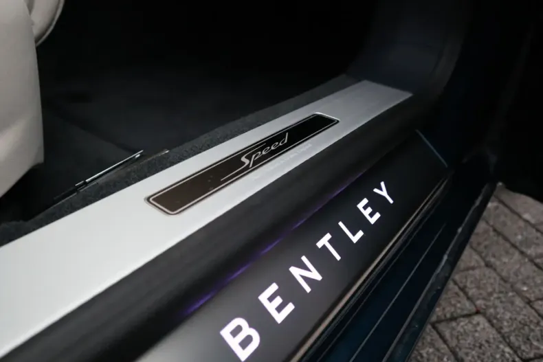 Bentley Flying Spur din 2024 cu 2.190 km - oferta BEN150265 - foto 30