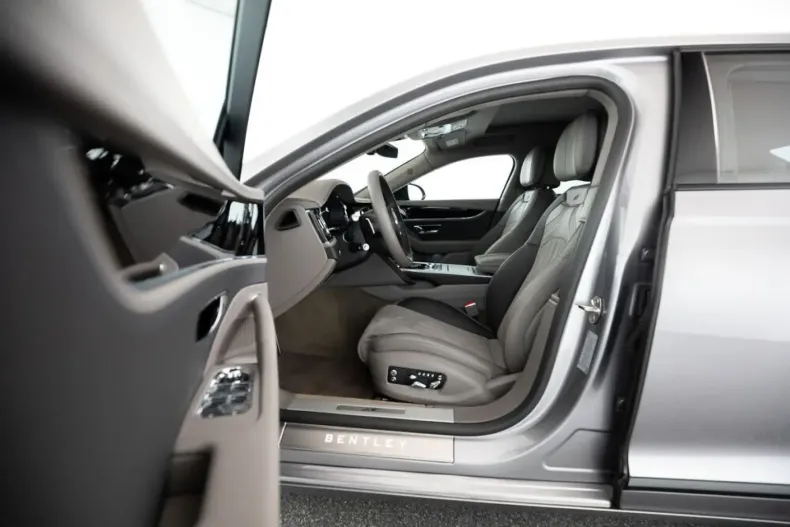 Bentley Flying Spur din 2024 cu 19.500 km - oferta BEN150267 - foto 19