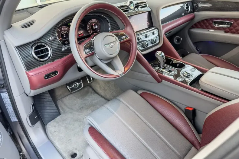 Bentley Bentayga din 2024 cu 7.300 km - oferta BEN150270 - foto 9