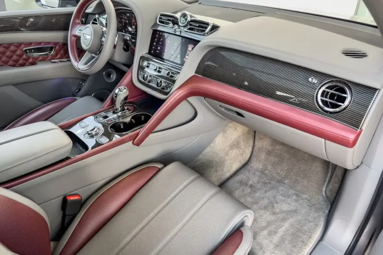 Bentley Bentayga din 2024 cu 7.300 km - oferta BEN150270 - foto 11