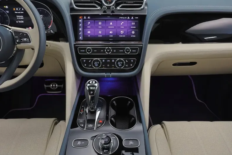 Bentley Bentayga din 2024 cu 15.345 km - oferta BEN150271 - foto 8