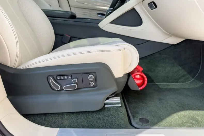 Bentley Bentayga din 2024 cu 16.500 km - oferta BEN150276 - foto 20