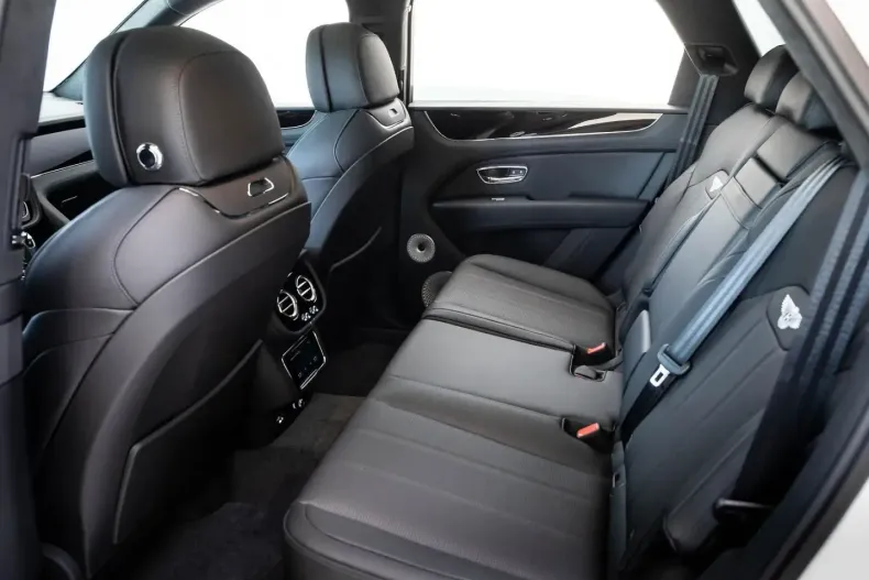 Bentley Bentayga din 2025 cu 6.300 km - oferta BEN150279 - foto 10