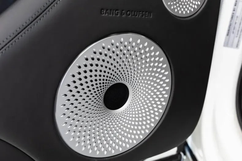 Bentley Bentayga din 2025 cu 6.300 km - oferta BEN150279 - foto 13