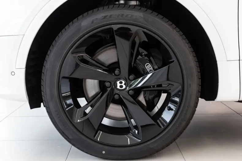 Bentley Bentayga din 2025 cu 6.300 km - oferta BEN150279 - foto 16