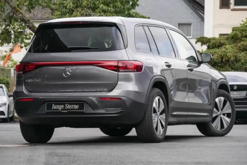 Mercedes-Benz EQB din 2023 cu 11.981 km - oferta MER150283 - foto 2