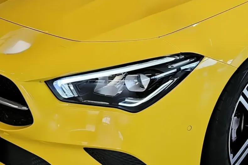 Mercedes-Benz CLA 200 din 2023 cu 35.785 km - oferta MER150284 - foto 2