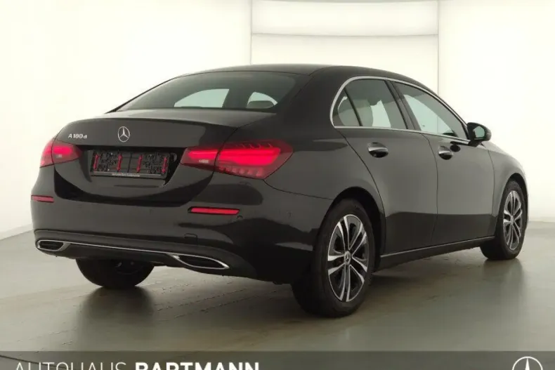 Mercedes-Benz A 180 din 2022 cu 20.000 km - oferta MER150286 - foto 3