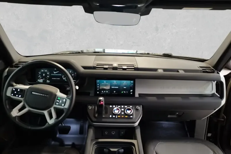 Land Rover Defender din 2024 cu 37.850 km - oferta LAN150287 - foto 4