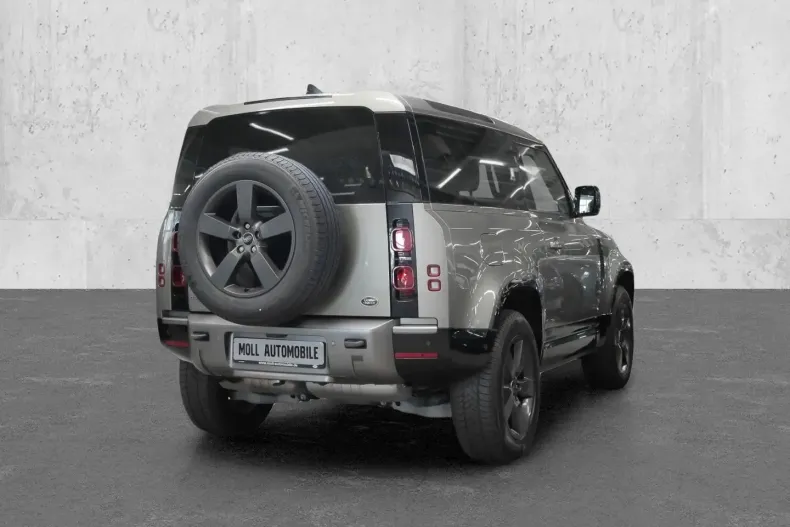 Land Rover Defender din 2023 cu 20.010 km - oferta LAN150288 - foto 2