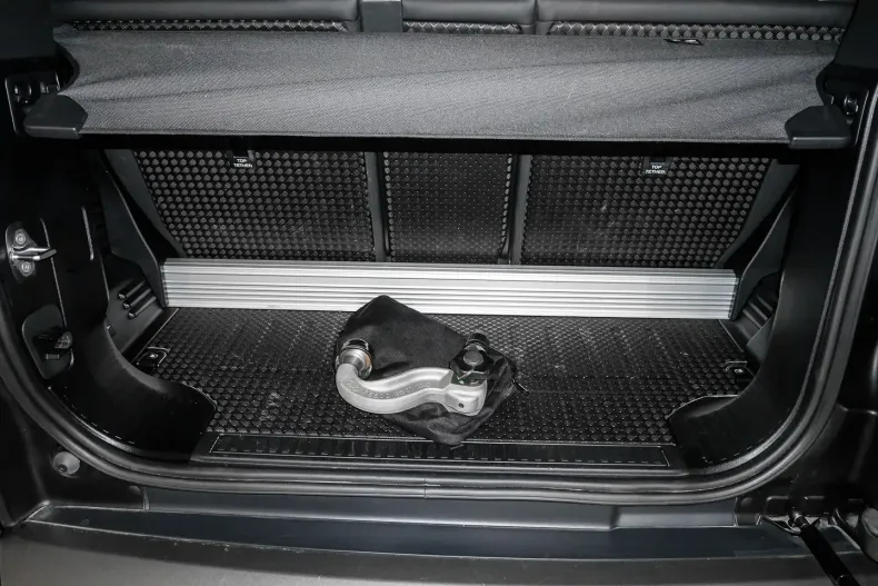 Land Rover Defender din 2023 cu 20.010 km - oferta LAN150288 - foto 10