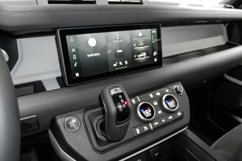 Land Rover Defender din 2023 cu 20.010 km - oferta LAN150288 - foto 11