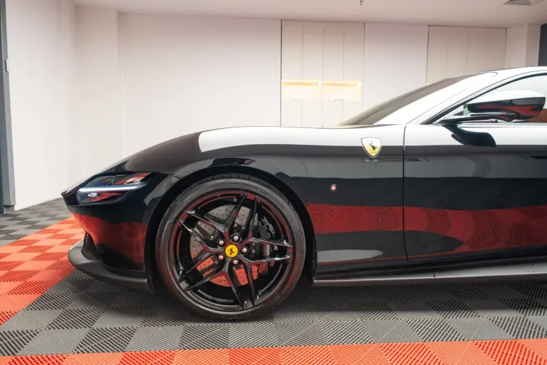 Ferrari Roma din 2023 cu 10.000 km - oferta FER150294 - foto 6
