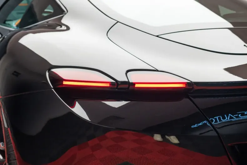 Ferrari Roma din 2023 cu 10.000 km - oferta FER150294 - foto 14