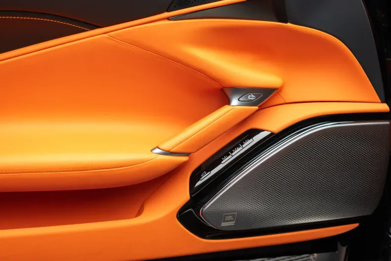 Ferrari Roma din 2023 cu 10.000 km - oferta FER150294 - foto 17