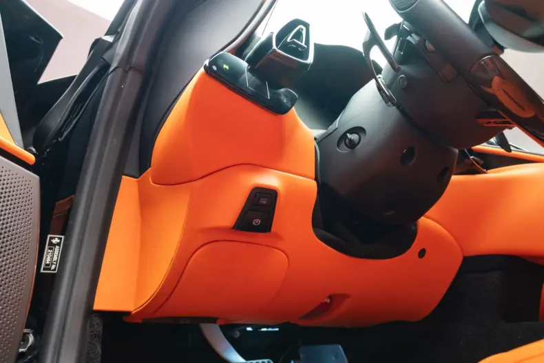 Ferrari Roma din 2023 cu 10.000 km - oferta FER150294 - foto 19